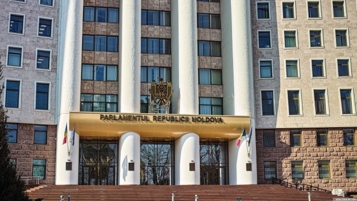 Парламент принял Закон об отмене национальных выпускных экзаменов в области общего образования, экзаменационная сессия &ndash; 2020