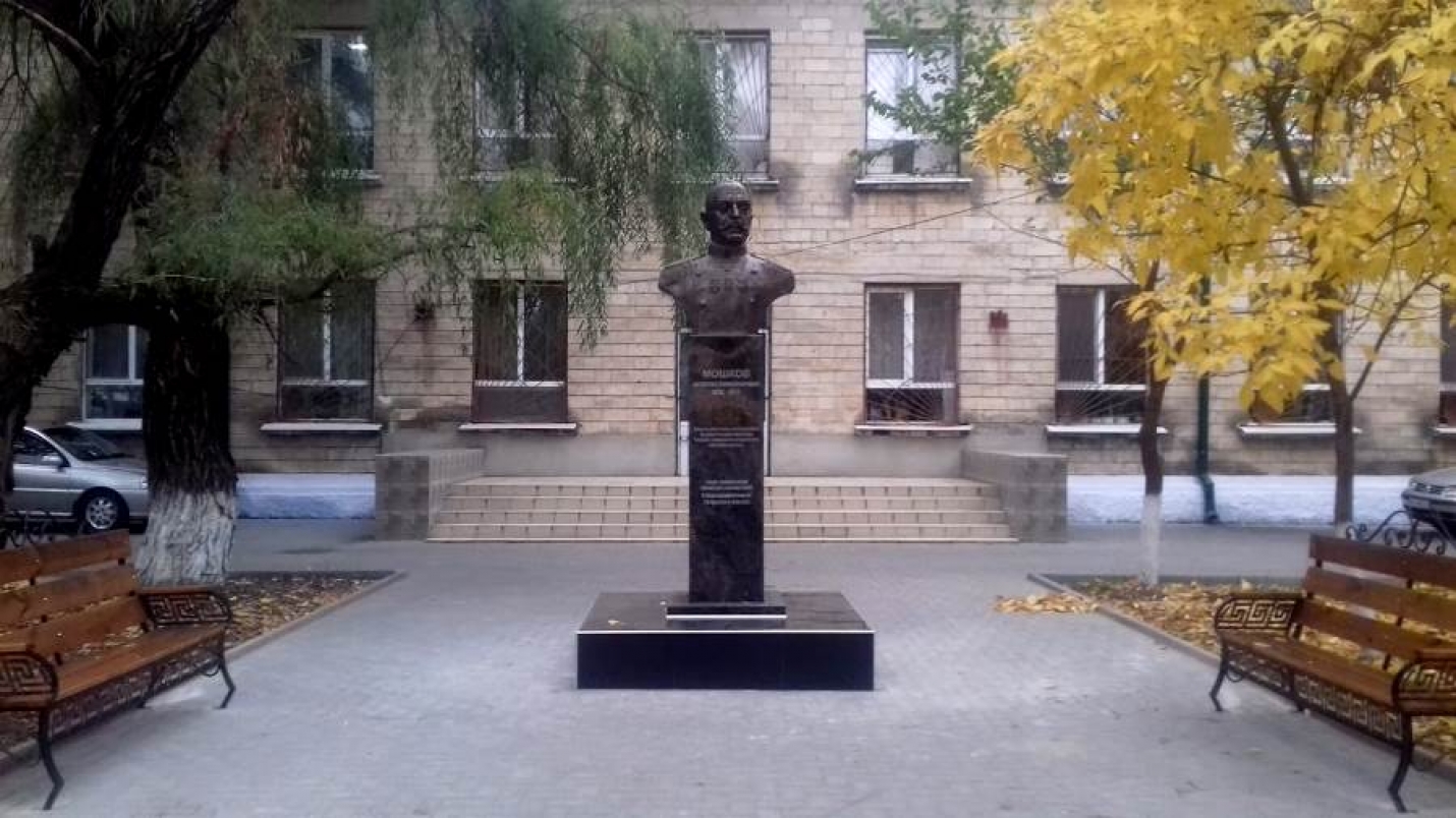 Чадыр-Лунгский лицей им. В. Мошкова с 23 ноября переводится на дистанционный режим работы